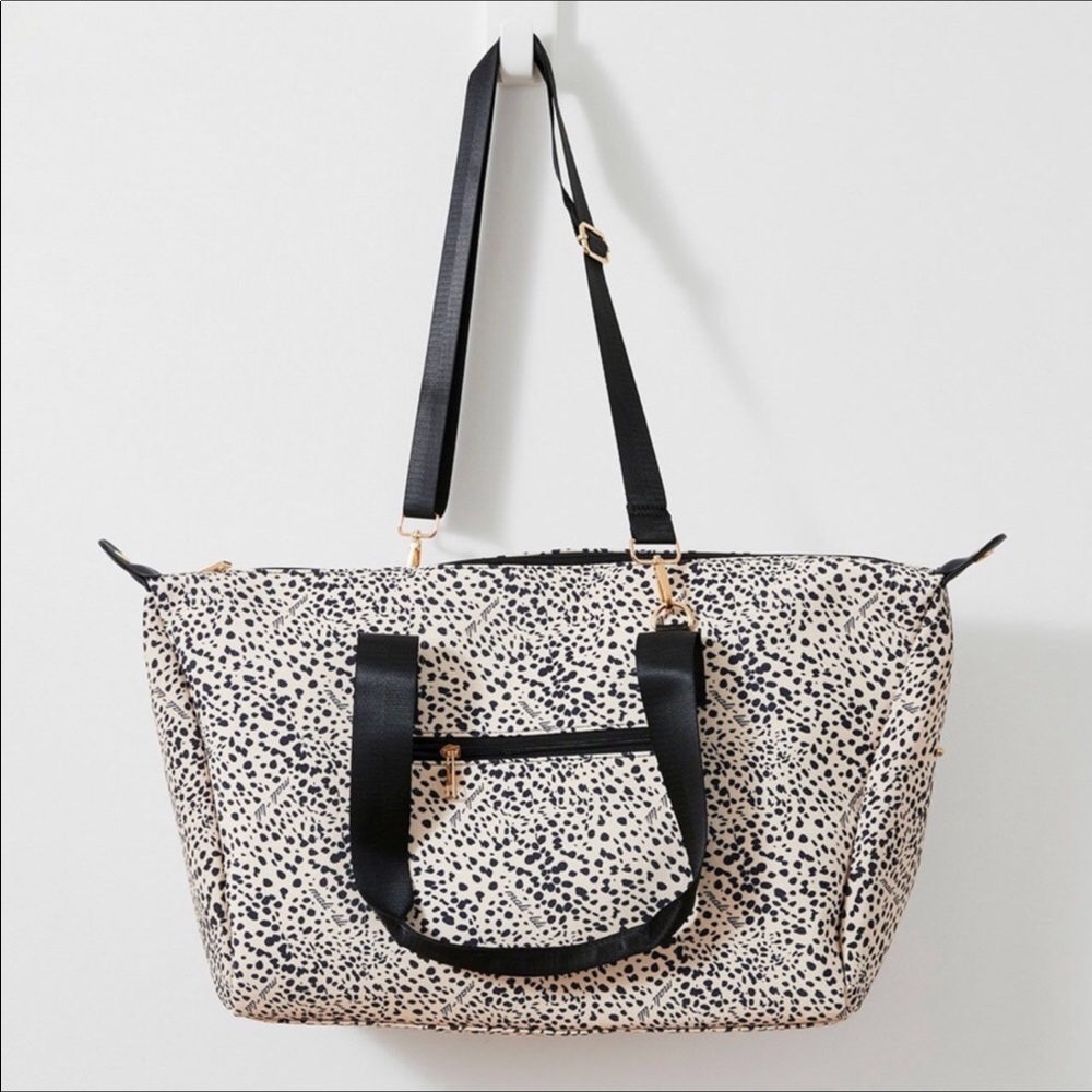 Leopard print weekender travel bag 🔸